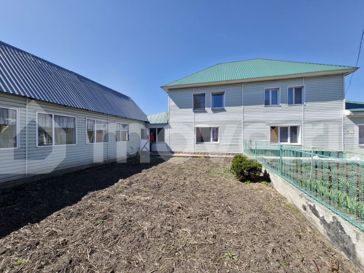 дом, 124 м², 10 соток